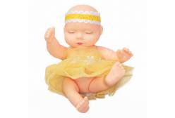 Кукла-младенец DollyToy Пупс в костюмчике, 13 см, цвет: желтый